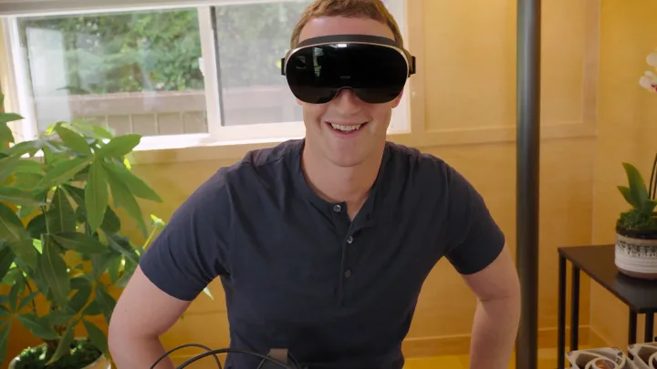 Meta-VR-Headset-Research-Prototypes_-Butterscotch-Half-Dome-Starburst-Holocake-2-1080p.mp4_20220621_083204.798