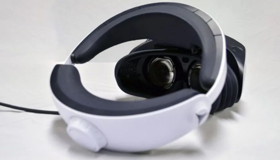 PS VR2上手体验：显示、眼动、控制追踪、触觉反馈、内容生态等