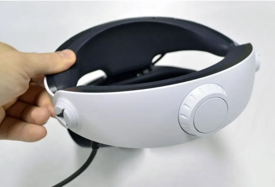 PS VR2上手体验：显示、眼动、控制追踪、触觉反馈、内容生态等
