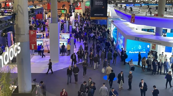 YVR首次出海，携手高通亮相MWC 2023