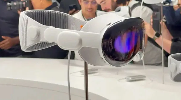 Vision Pro开发机保密条款曝光：给朋友家人用要先授权，离开工作区10天要上报