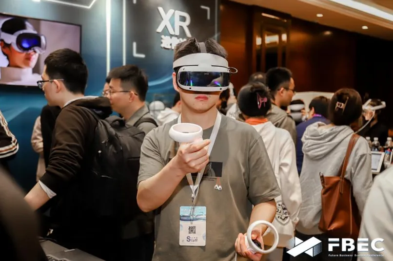 大朋VR斩获“第八届金陀螺”两项大奖