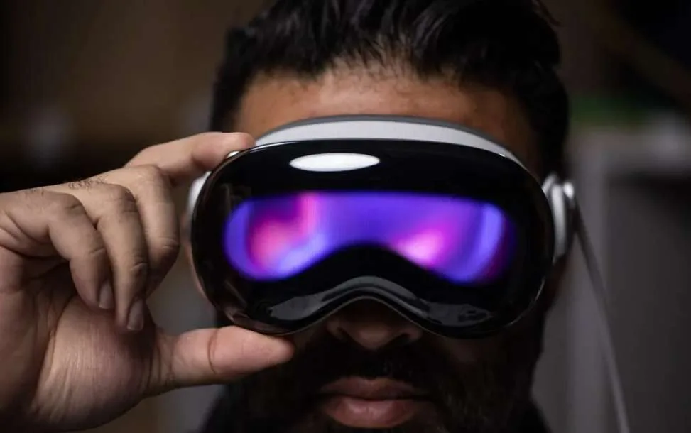 TheVerge 十年AR/VR媒体人深度分享Vision Pro体验手记
