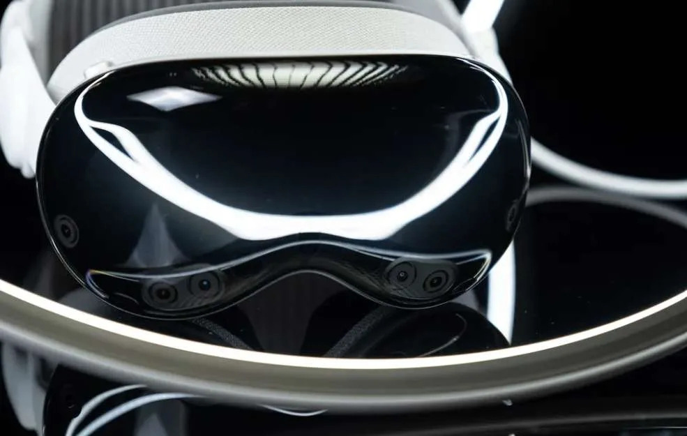 TheVerge 十年AR/VR媒体人深度分享Vision Pro体验手记