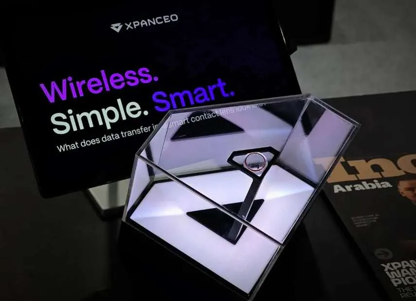 XPANCEO亮相智能隐形眼镜AR原型