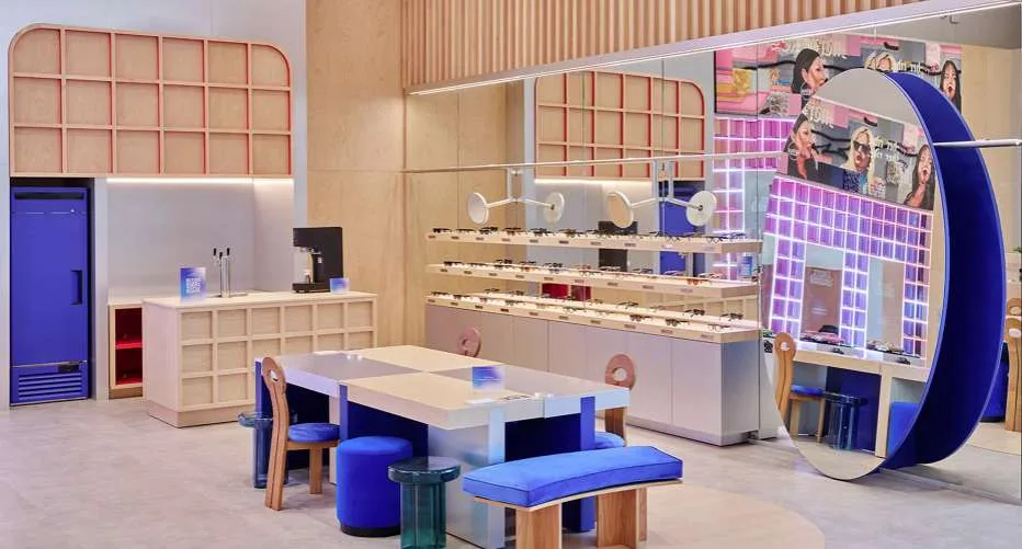 Meta开设首家Ray-Ban智能眼镜快闪店