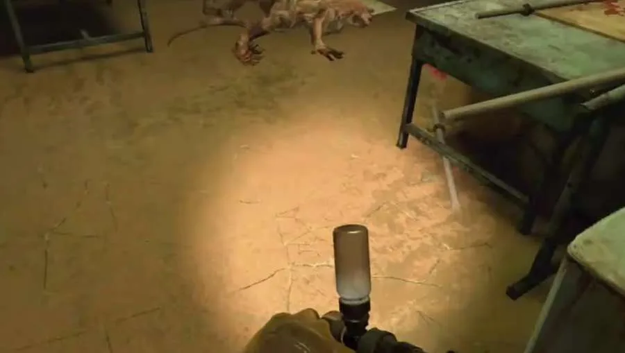 《Metro Awakening VR》上手体验：在末日中拾荒、潜行、战斗
