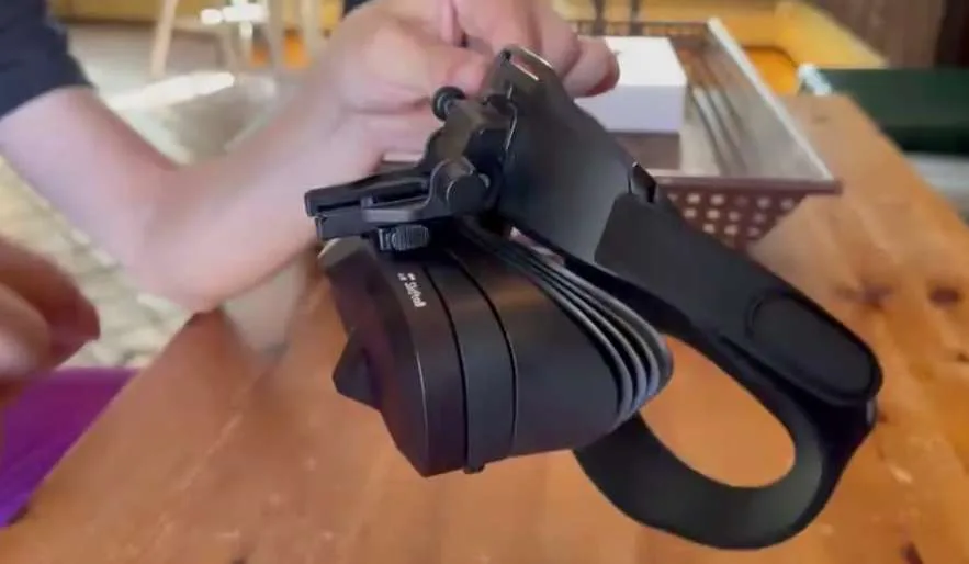 8K PCVR MeganeX Superlight 上手体验：非常有前景