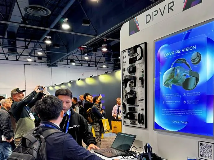 大朋VR亮相2025 CES，AI眼镜&VR新品齐发