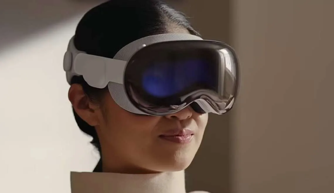 彭博社：visionOS 2.4将开始提供Apple Intelligence