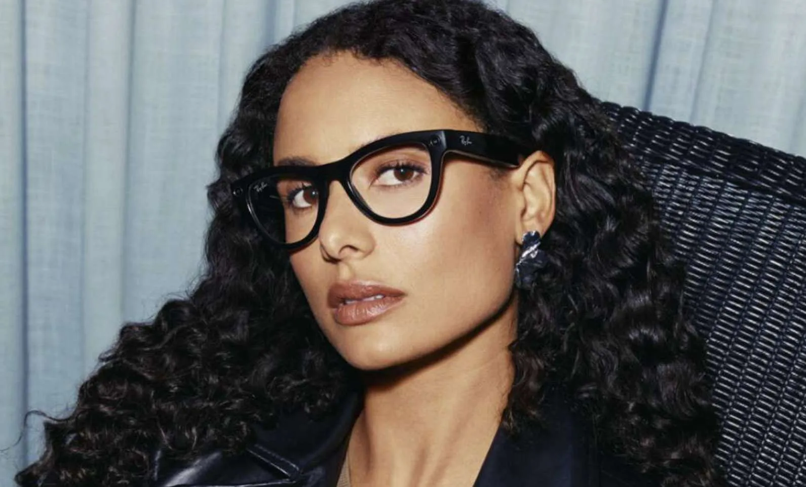 Essilor Luxottica扩产Ray-Ban Meta智能眼镜，预计产量1000万副