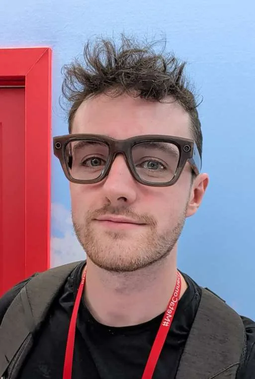 上手体验：Ray-Ban Display智能眼镜+Neural Band腕带
