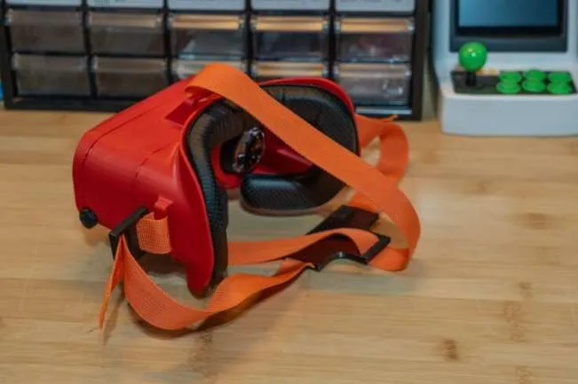 DIY VR：如何打造你自己的头显，以及为什么你多半不会想这么做