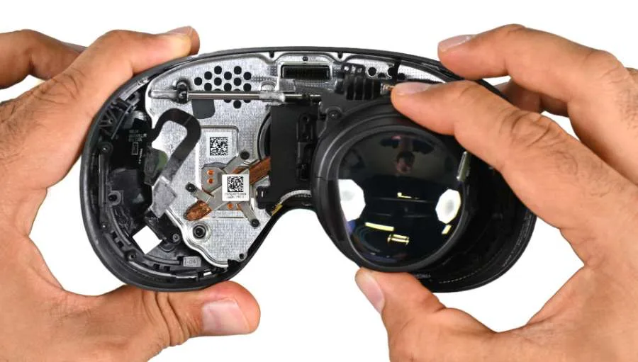 iFixit拆解Steam Frame：可修的是VR，难修的是风扇