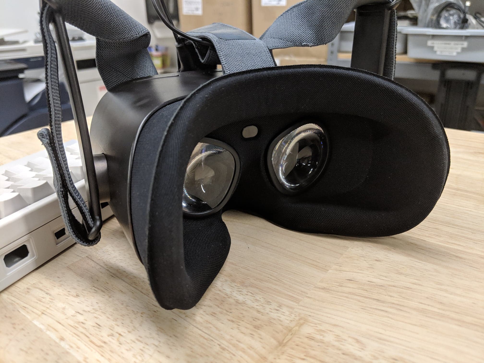 Oculus创始人帕尔默爆改Oculus Go，大大提升性能、续航和显示