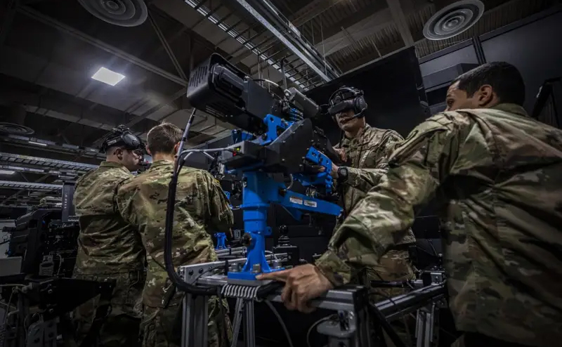 美国警卫队用VR训练士兵操控载重型武器，显著提升训练效果