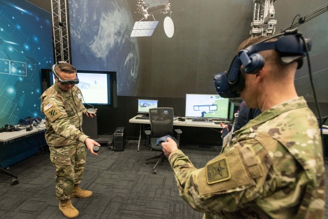 美陆军用AR/VR辅助设计LRHW远程高超音速武器