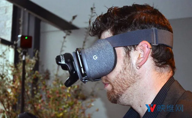 英特尔用WIFI、Vive Tracker把SteamVR游戏带到移动端