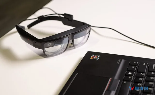 联想发布企业级AR眼镜ThinkReality A3,支持接PC电脑和智能手机