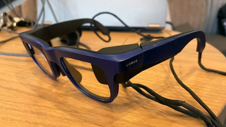 Lumus为普通眼镜尺寸AR设备演示 50°FOV 紧凑波导方案